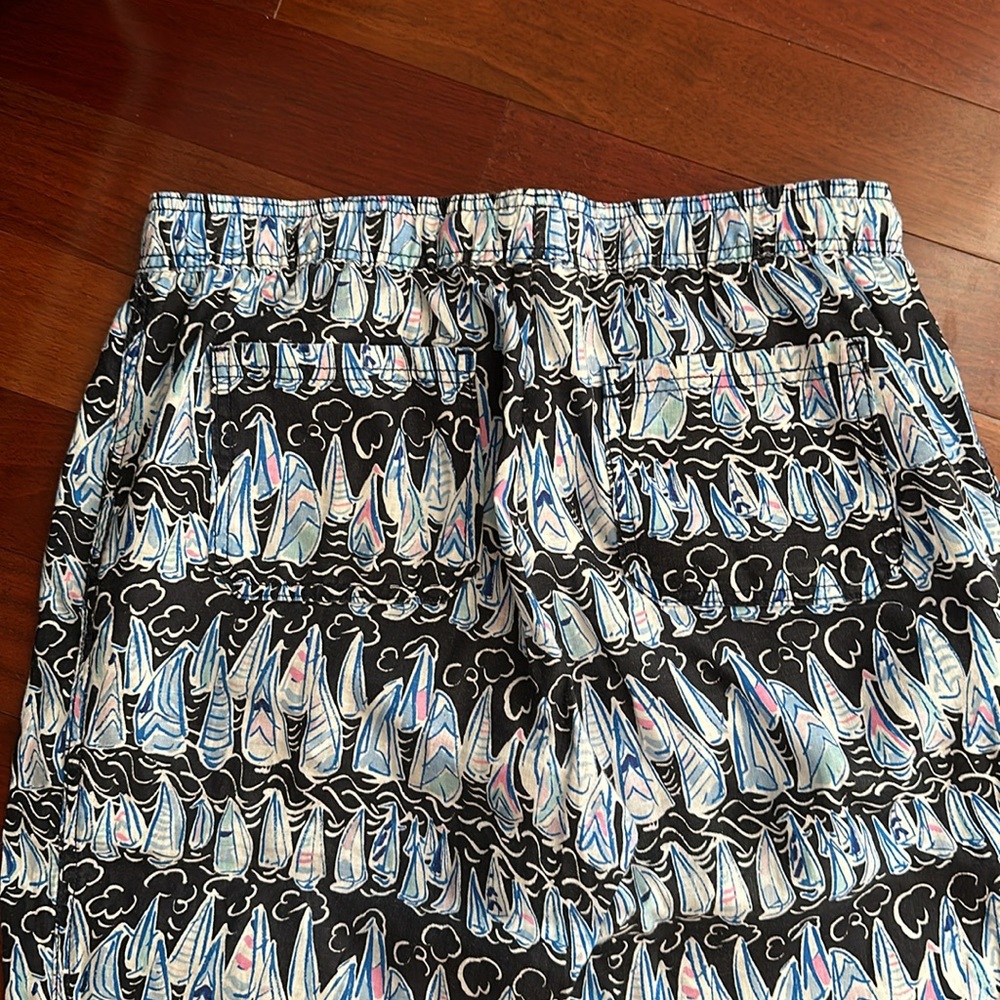 Lilly Pulitzer Black and Blue Patterned Pants - Picture 5 of 7